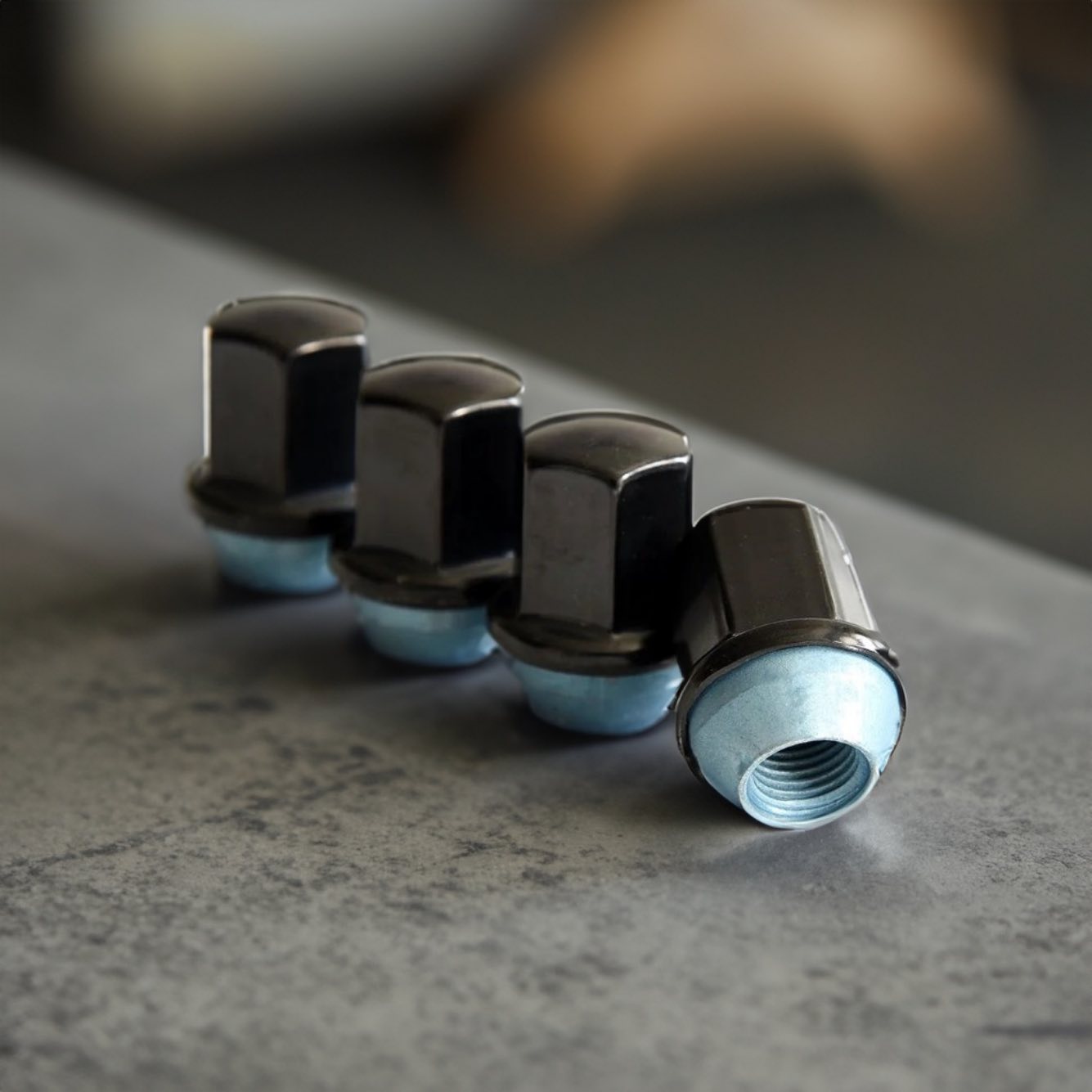 Jeep deals lug nuts