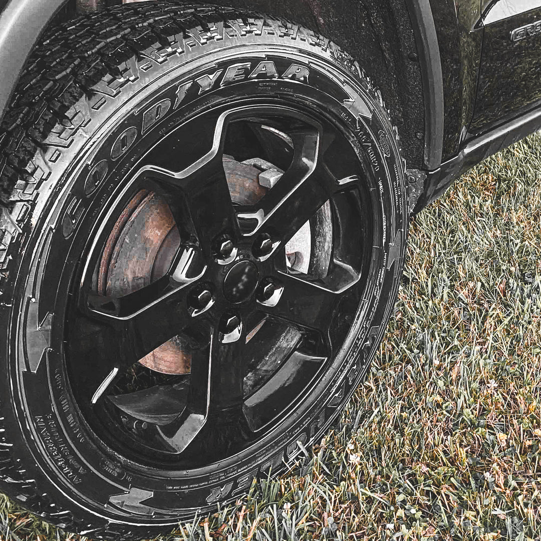 Jeep Wheel Lug Nuts M14x1.5 | Jeep Gladiator, Grand Cherokee, Wagoneer, Wrangler | Black Stainless Steel Wheel Nuts