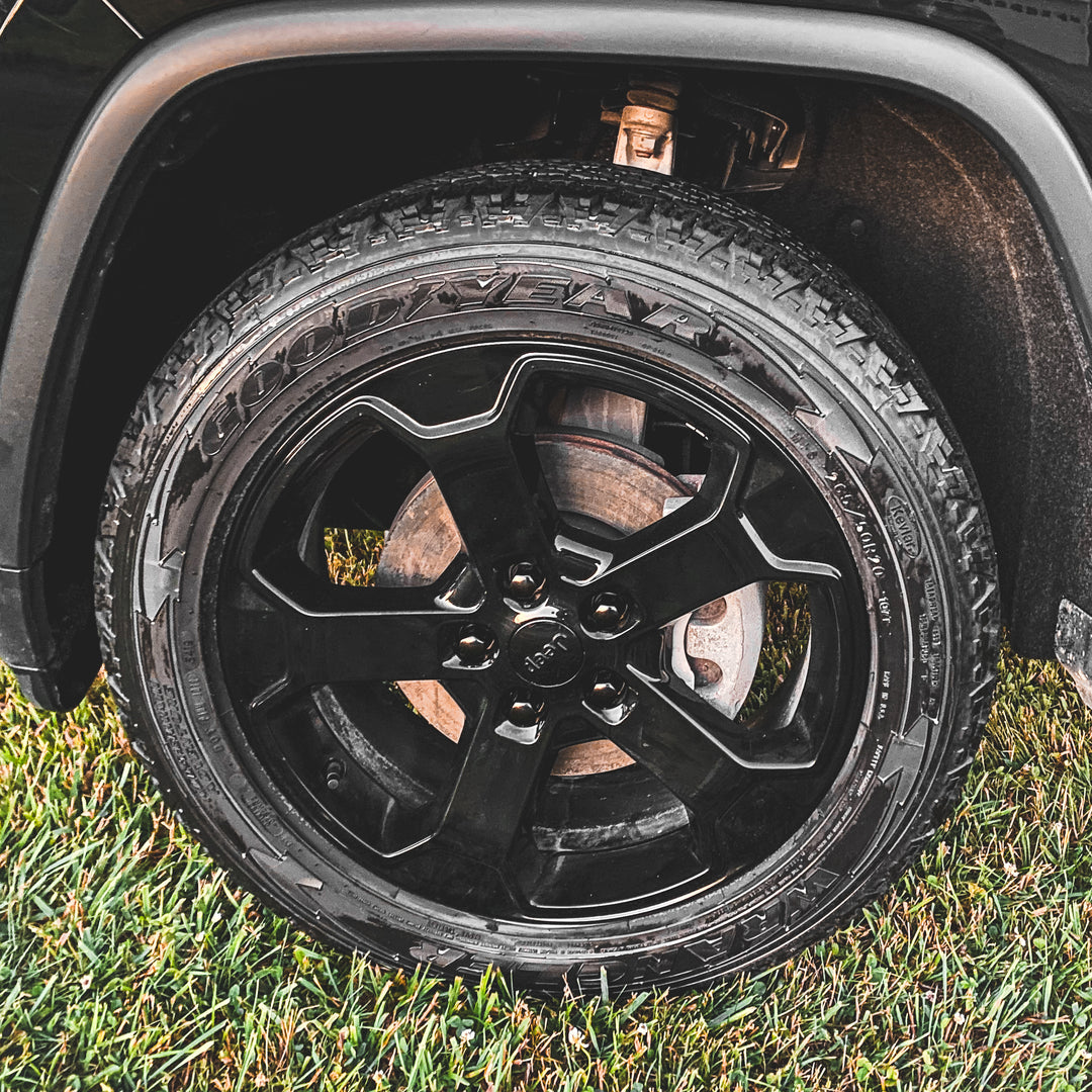 Jeep Wheel Lug Nuts M14x1.5 | Jeep Gladiator, Grand Cherokee, Wagoneer, Wrangler | Black Stainless Steel Wheel Nuts
